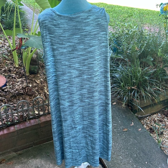 Lane Bryant Blue Sleeveless Midi Dress - Picture 2 of 2